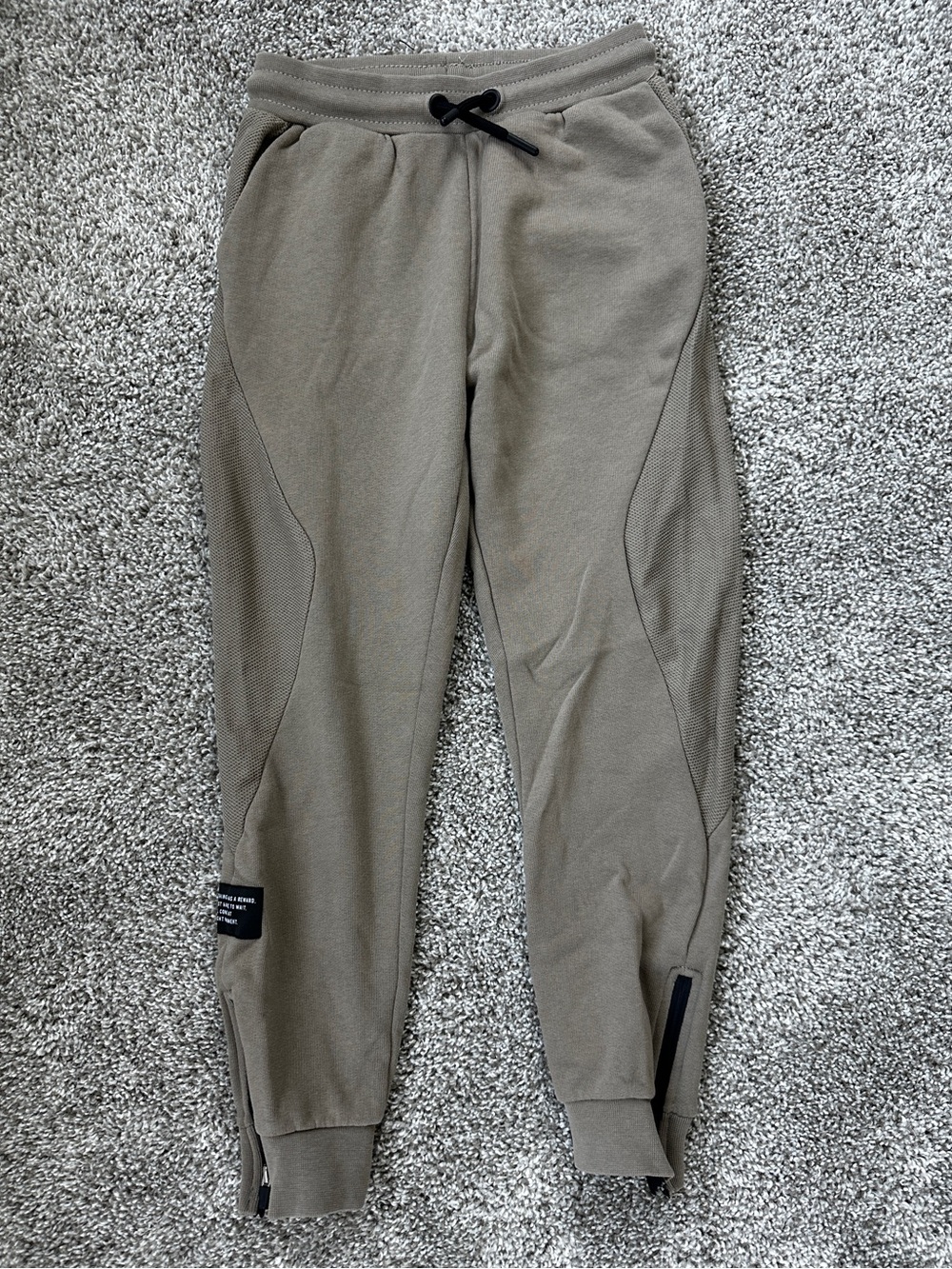 Zara Boy Olive Green sweatpants in size 8